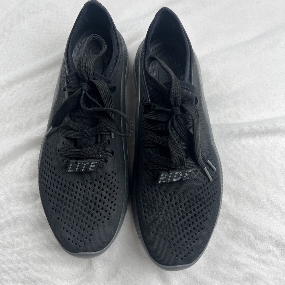 Crocs‎ LiteRide 360 Pacer Lace-Up Low Top Athletic Sneaker, Black/Gray W 9